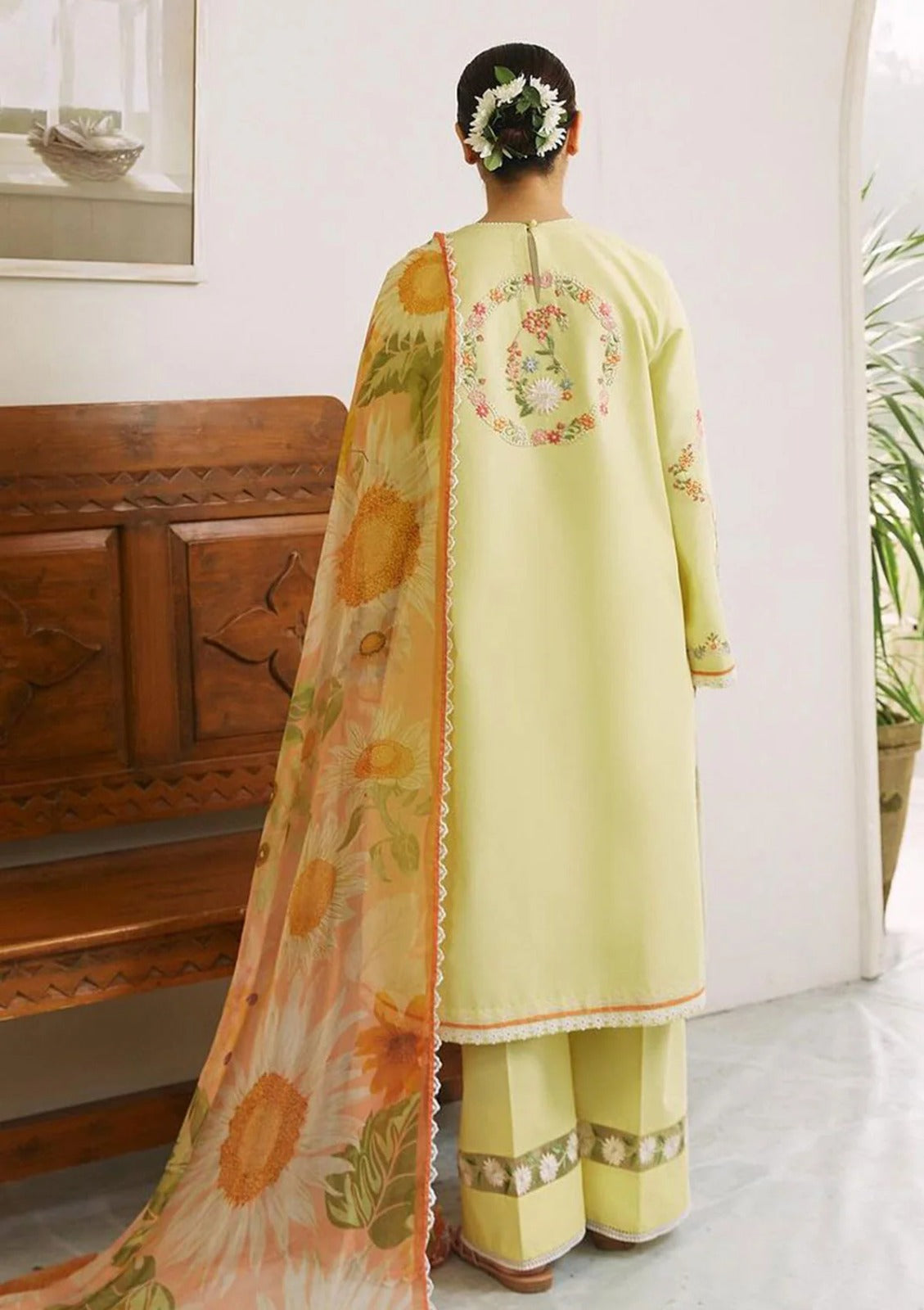 Brand IDEASCOLLECTION (Embroidered lawn)
