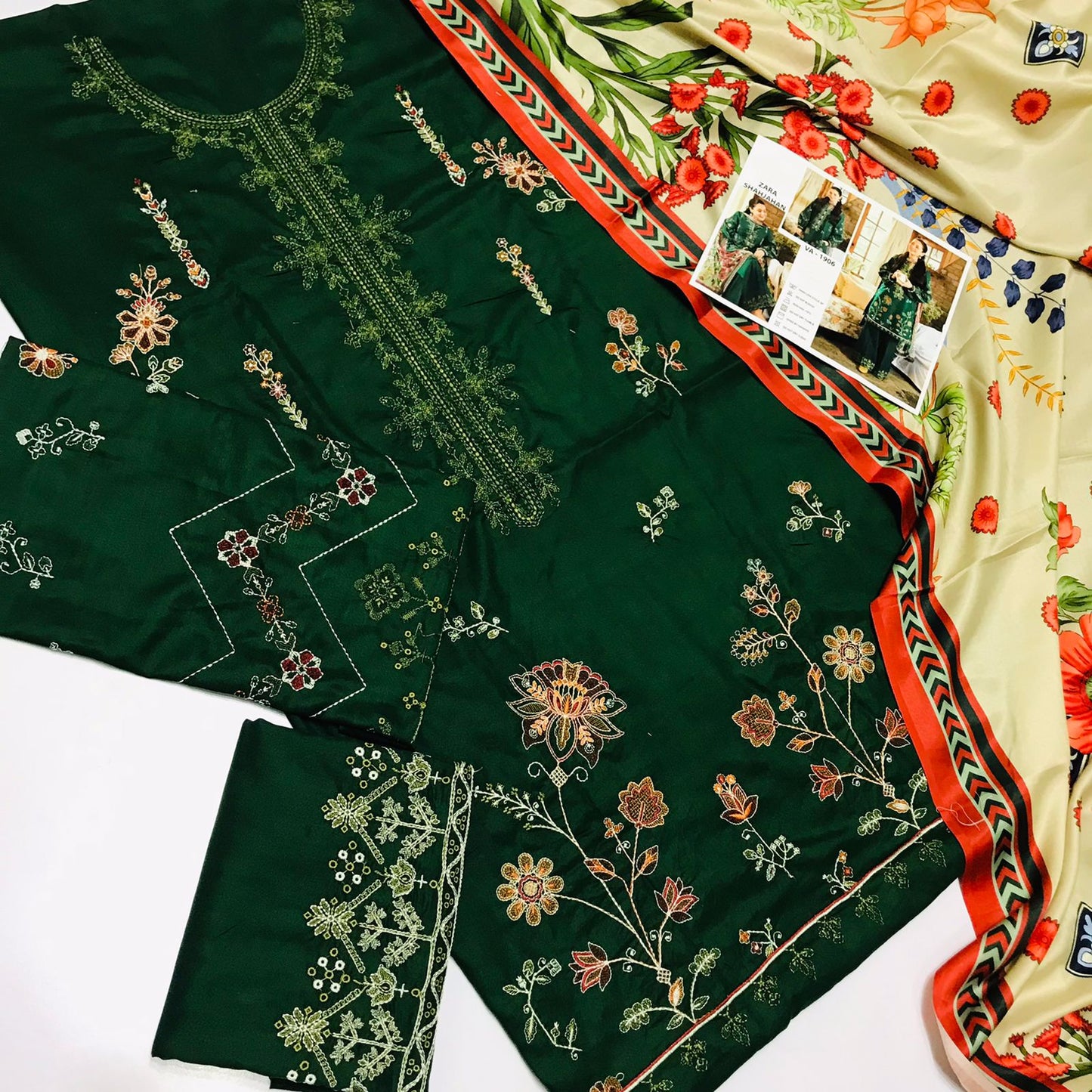 Brand IDEASCOLLECTION (Embroidered lawn)