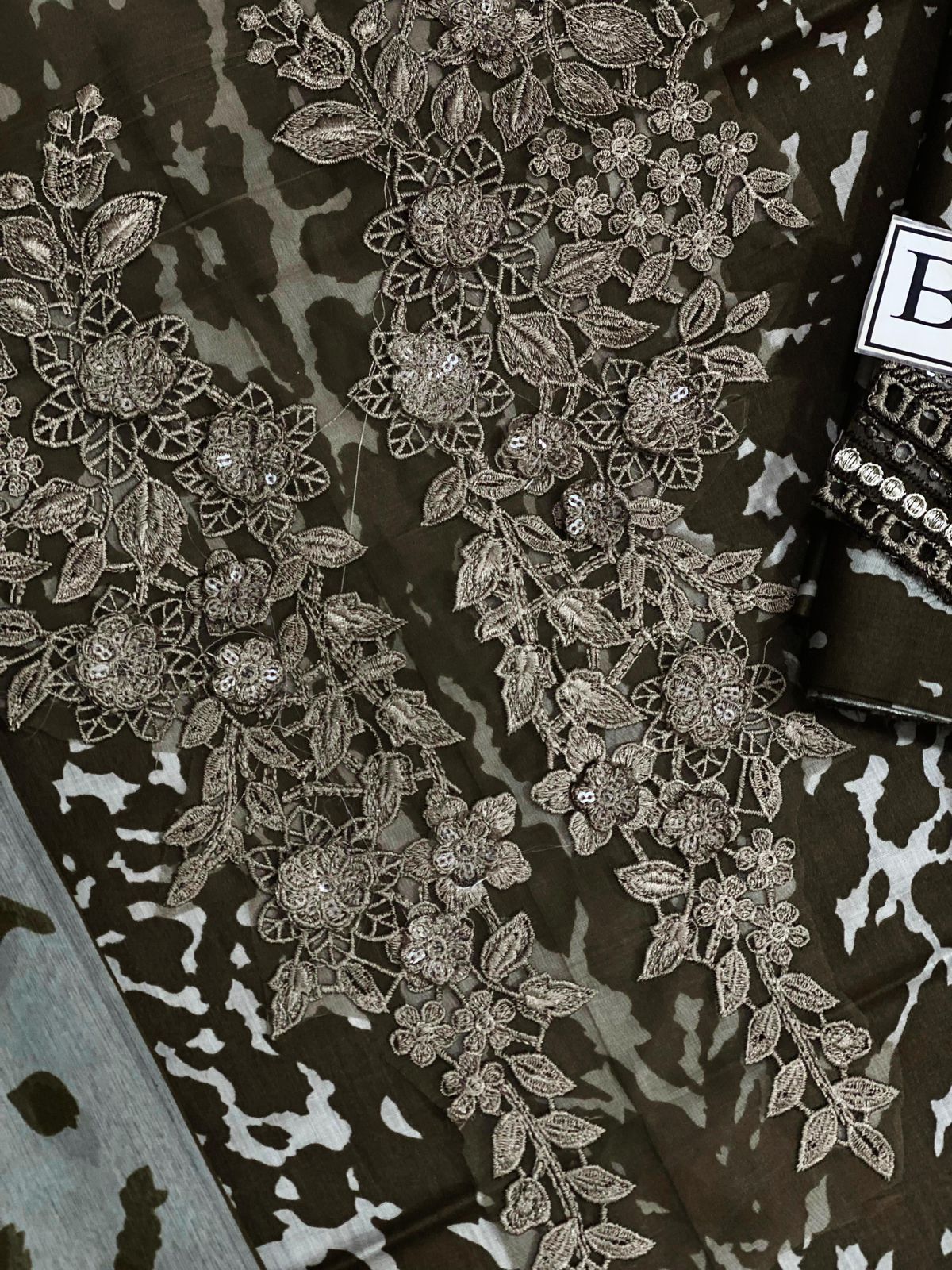 IDEASCOLLECTION With Chikankari🥰♥️