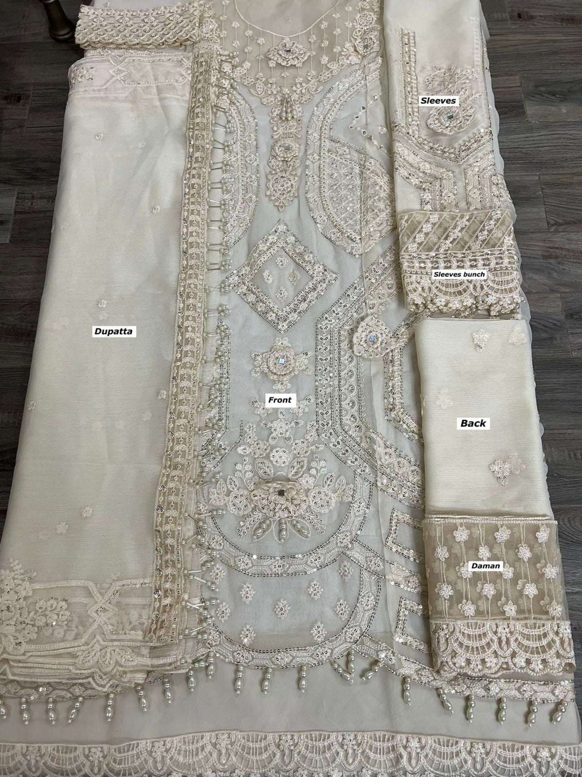 IDEASCOLLECTION With Chikankari🥰♥️